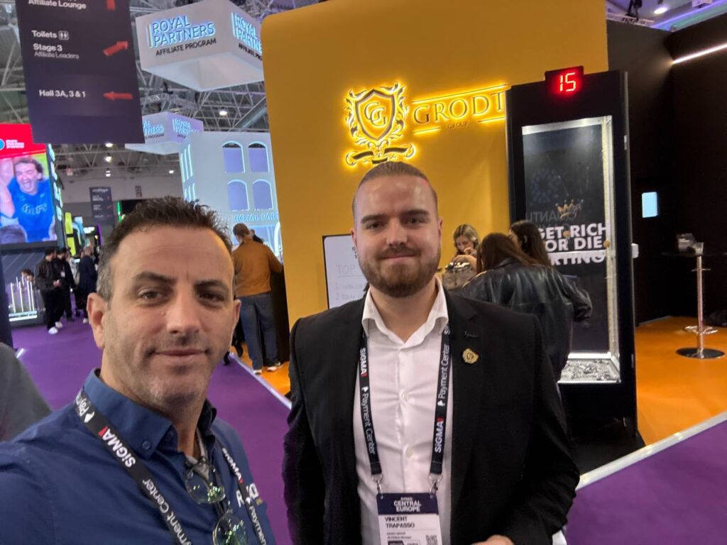 Photo of the team in SiGMA Rome 2